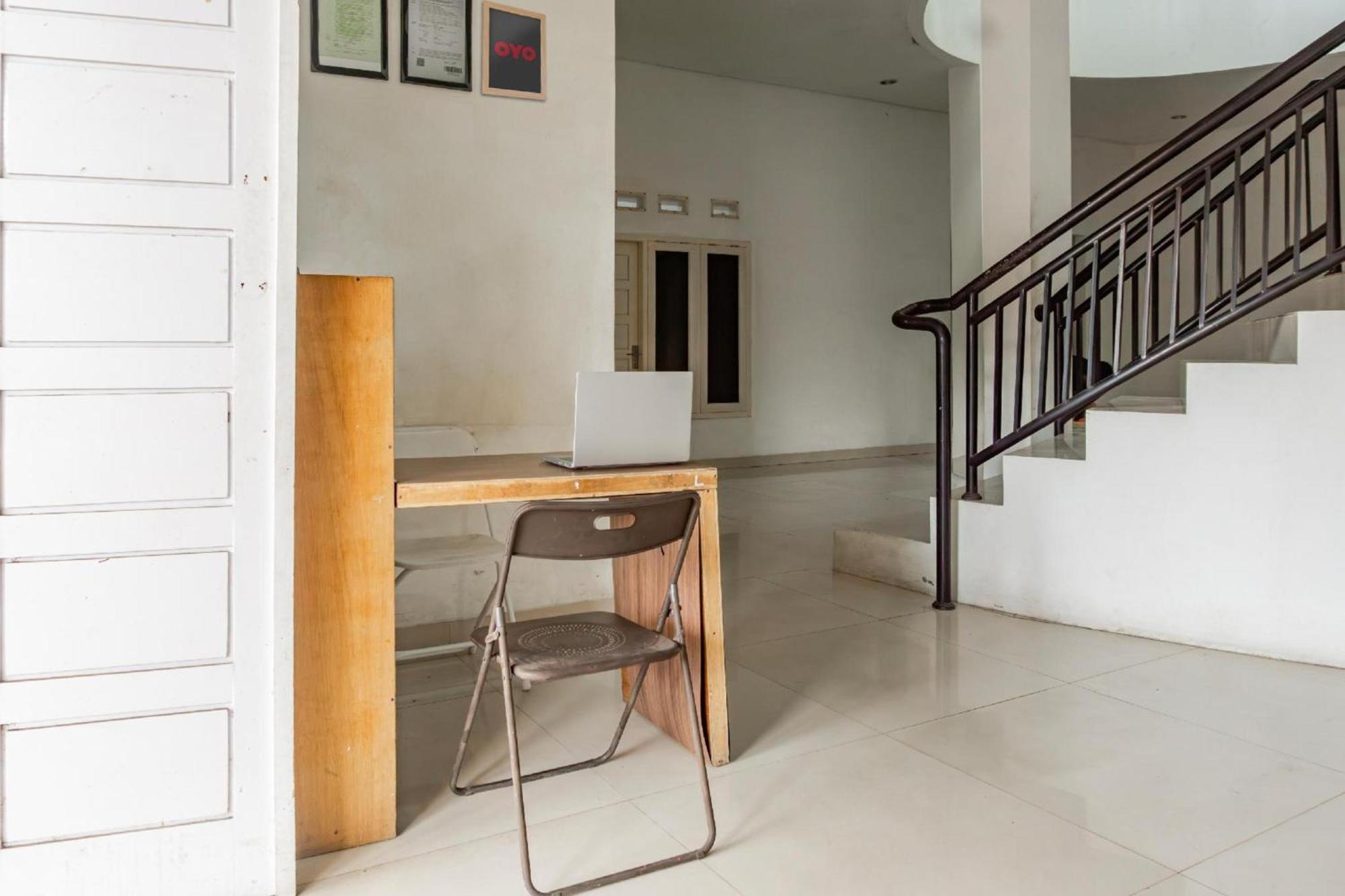 Hotel O Rajabasa Near Universitas Lampung Formerly Hotel Prasetya Бандар Лампунг Екстериор снимка