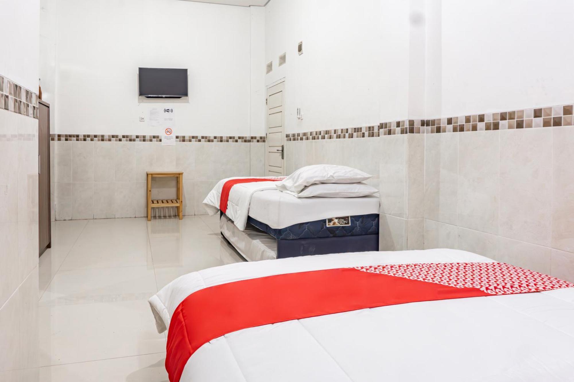 Hotel O Rajabasa Near Universitas Lampung Formerly Hotel Prasetya Бандар Лампунг Екстериор снимка