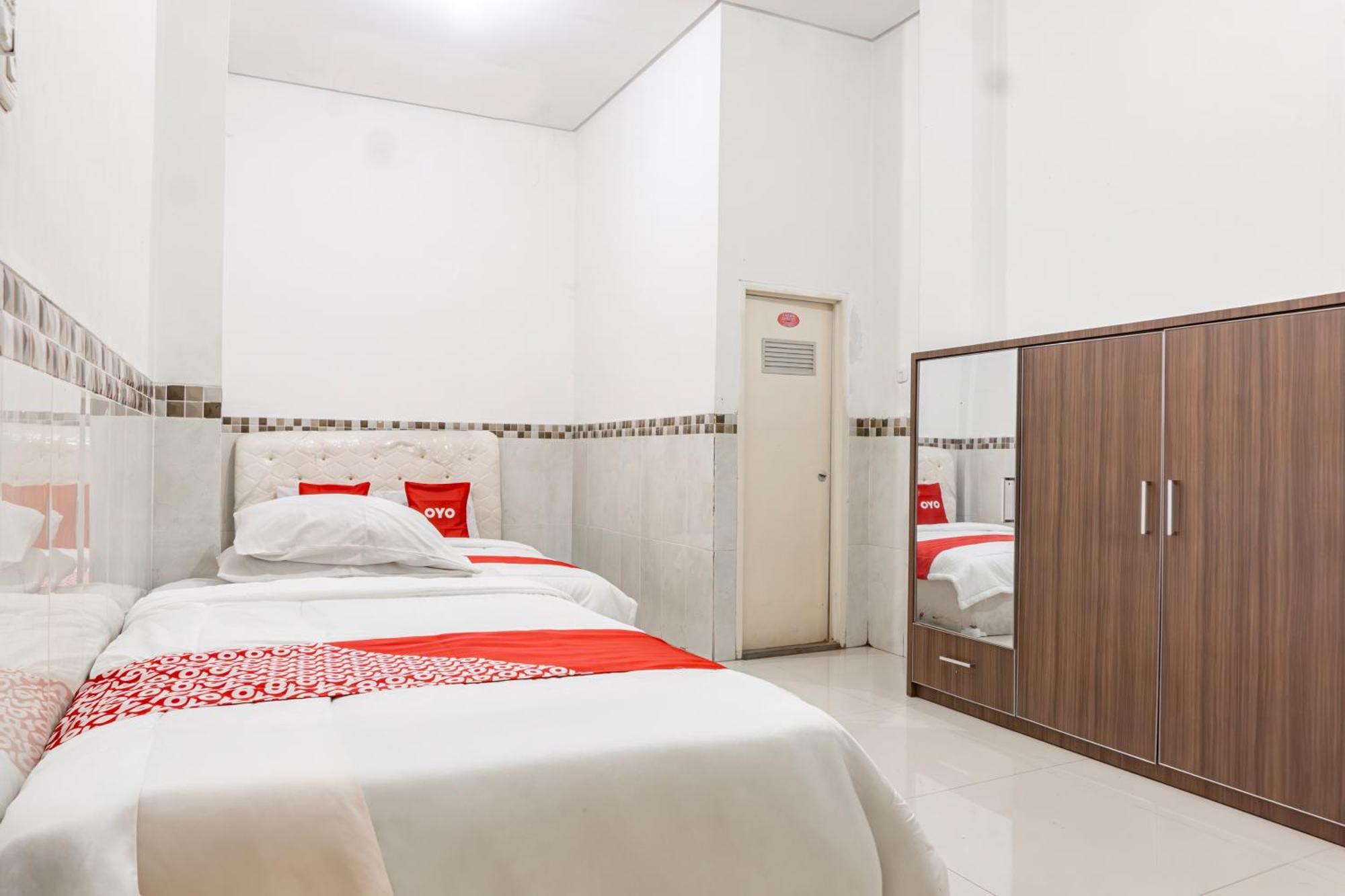 Hotel O Rajabasa Near Universitas Lampung Formerly Hotel Prasetya Бандар Лампунг Екстериор снимка
